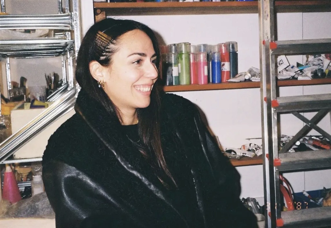 socialhouse_hostess
